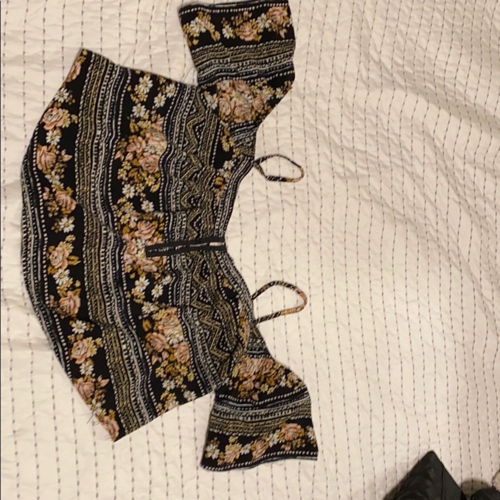 Crop top